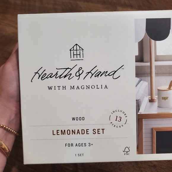 Hearth Hand Magnolia Wooden Toy Lemonade Kit Wood Montessori Kitchen Kids New - Picture 4 of 9